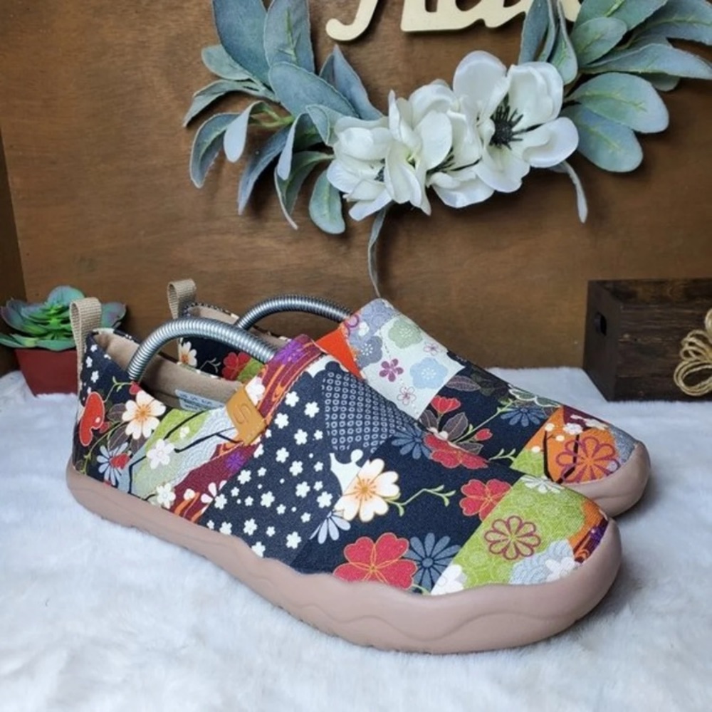 UIN Women’s Shoes sz 9.5